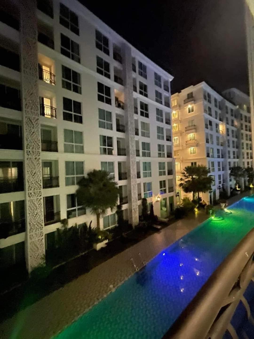 City Garden Olympus Condominium By Nook Pattaya Exteriör bild